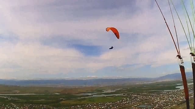 Полёты в термодинамике на параплане.mp4 смотреть онлайн