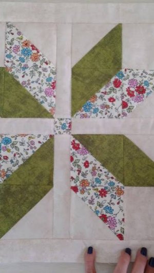 Самое быстрое лоскутный блок с цветочком!