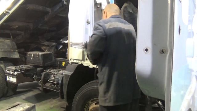 Ремонтирую Hino Ranger подписчика. смотреть онлайн