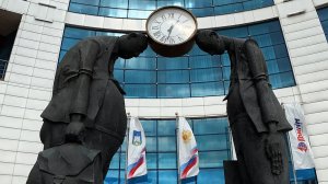 Орёл. Туристический многофункциональный комплекс ГРИНН. ТМК ГРИНН.. Скульптуры.