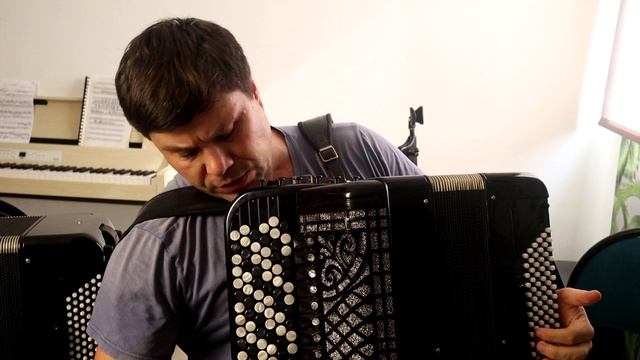 Тула 401 и Баян Юпитер. Сравнение новых проф. Баянов смотреть онлайн