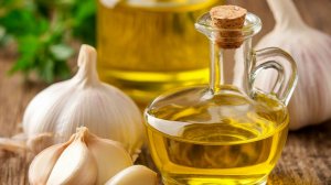 Чесночное масло.