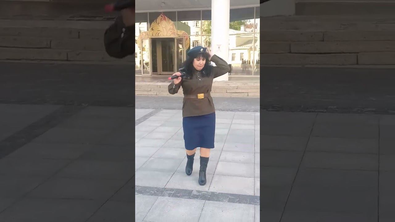 9мая и поёт Елена Высоцкая песню "По утренней зоре" смотреть онлайн