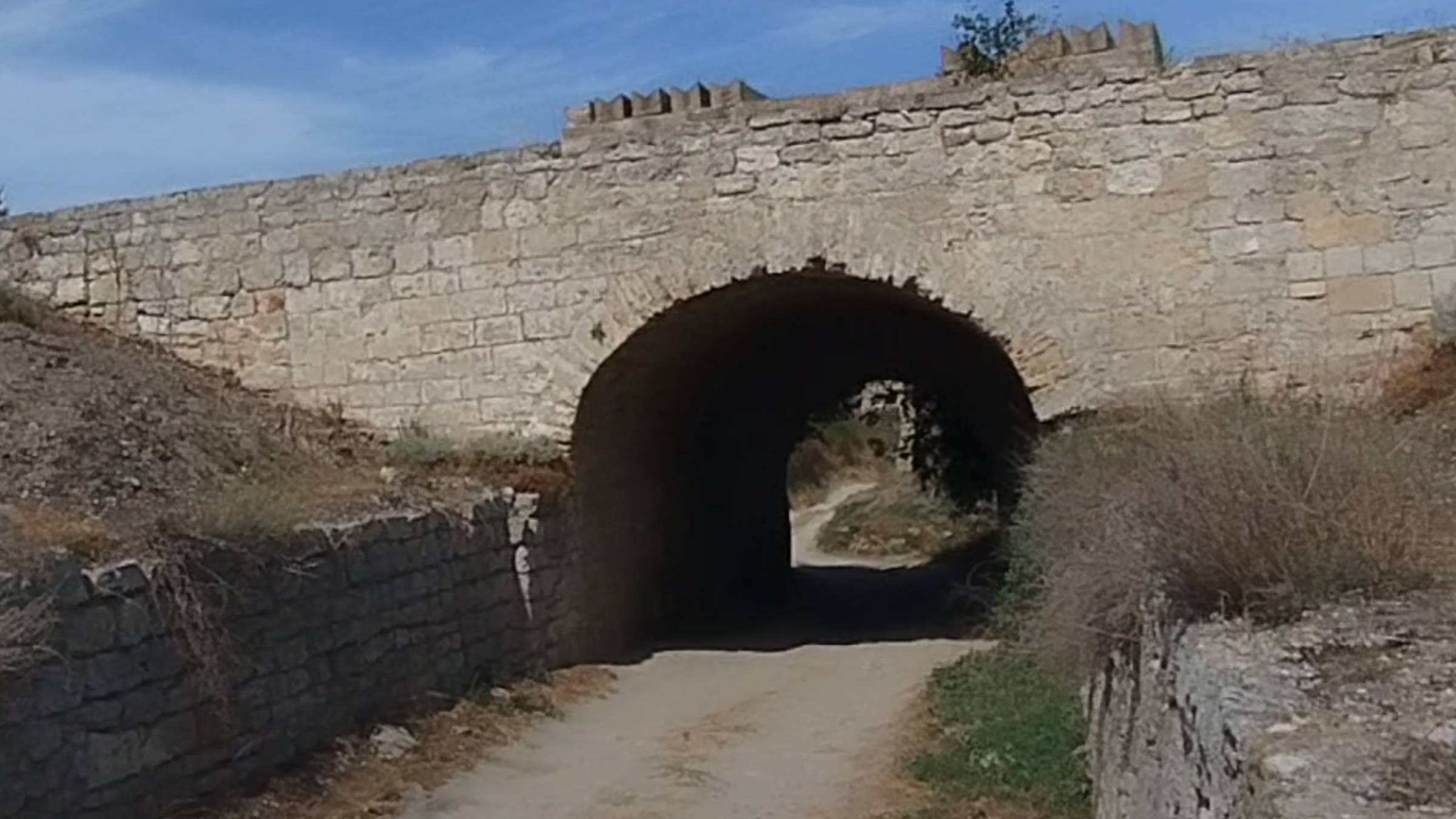 Сквозь бойницы времени: крепость Ени Кале сегодня. смотреть онлайн