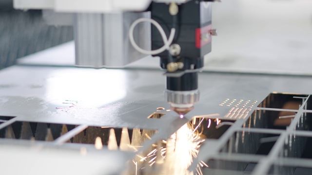 XTLASER обновляется до новой модели — станок для лазерной резки серии H смотреть онлайн