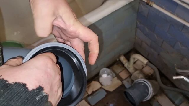 Подключение унитаза к канализации без гофры Манжета д