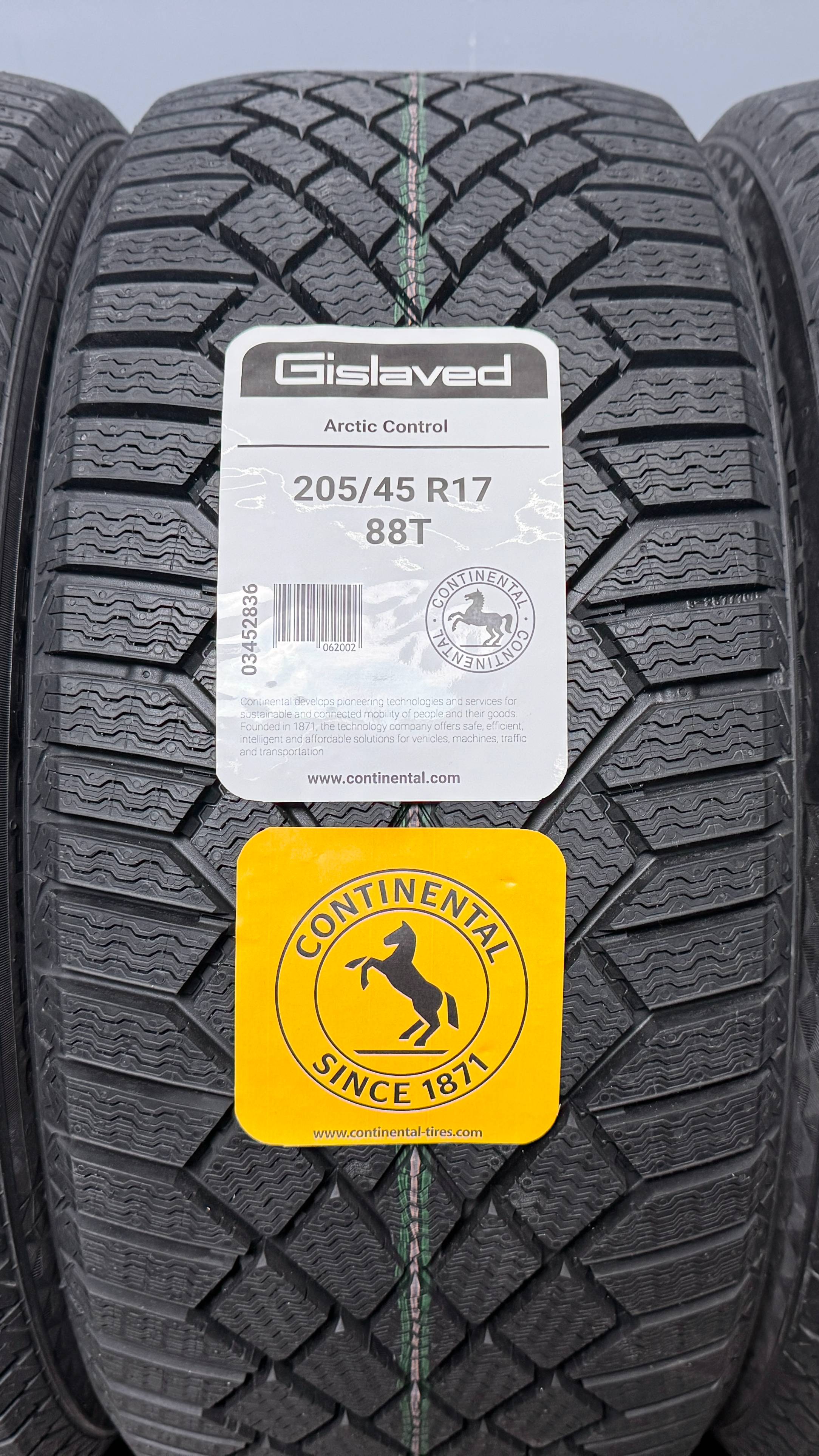 Gislaved Arctic Control 205/45 R17 88T XL