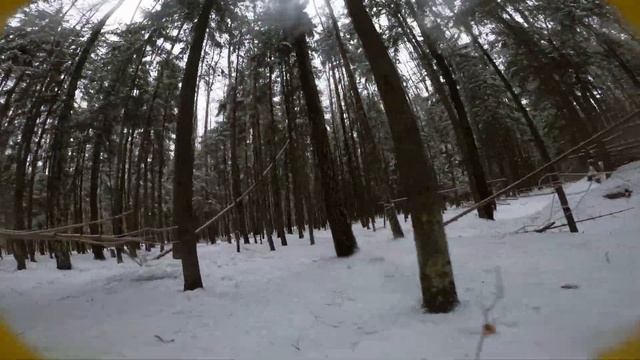 Шалаш в лесу) Взгляд FPV