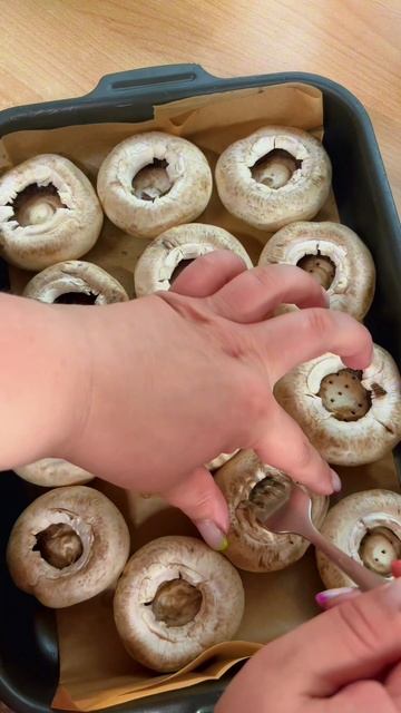 Очень вкусные фаршированные грибы