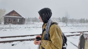 Отшельники в заброшенной деревне Урала. Как выживают ?
