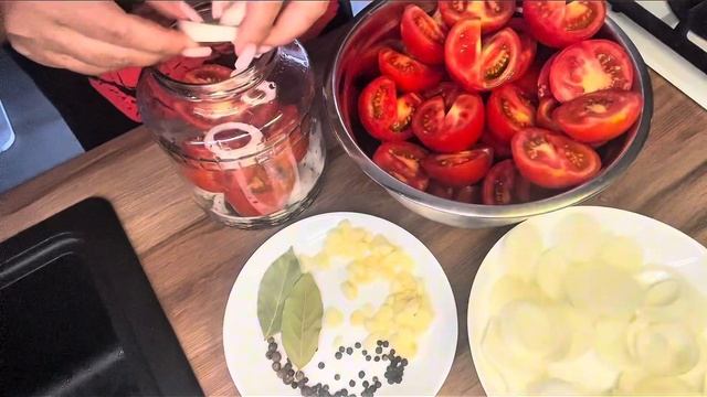 ЛУЧШИЙ РЕЦЕПТ НЕВЕРОЯТНО ВКУСНЫХ ПОМИДОР НА ЗИМУ «ПАЛ смотреть онлайн