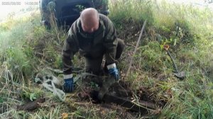 Вот так находка.Коля и Буханочка спешат на помощь.