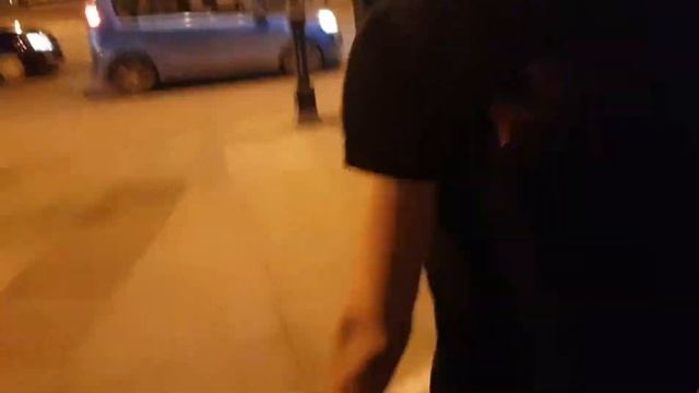 Тачки, бутылки и мусор