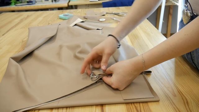 DIY ЮБКА НА ЗАПАХ ИЗ ЭКО КОЖИ ЗА 1 ЧАС ДЛЯ НОВИЧКОВ/БЕЗ ВЫ