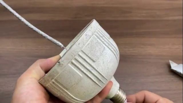 Интернет не нужен! Просто старая светодиодная лампочка и вы можете это сделать! смотреть онлайн