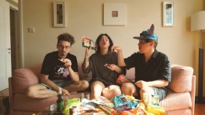 ПРОБУЕМ КИТАЙСКИЕ СЛАДОСТИ В КИТАЕ С @TheBrianMaps и @YanReyzen