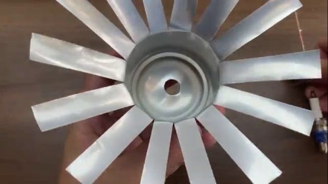 Вставьте свечу зажигания в банку из-под кока-колы и наслаждайтесь! Миллионы людей упускают шанс смотреть онлайн