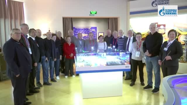 Ветераны газовой промышленности Нового Уренгоя, приехали на 50-ти летие города