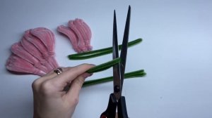 ПЫШНЫЕ РОЗЫ ИЗ СИНЕЛЬНОЙ ПРОВОЛОКИ