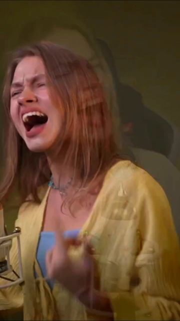 РЕВОЛЮЦИЯ - Quest Pistols Show кавер от Саши Квашеной смотреть онлайн