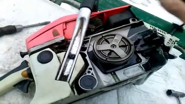Как снять сцепление на бензопиле.
