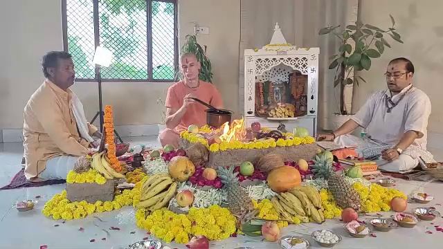 Питри пакша. День 3. Часть 4. Огненная. 09.09.25 смотреть онлайн