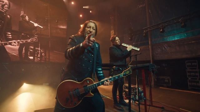 Би-2 – Под забором (Official Tour Video 2025) смотреть онлайн