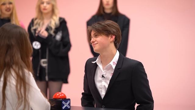 ДАВИД ТУРОВ VS 50 ДЕВУШЕК! ПОЛУЧИЛ ПО ЛИЦУ?? Лизогуб, Некр