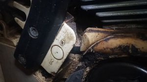 Бензопила Stihl 361 заводится и сразу глохнет.Простое реш?