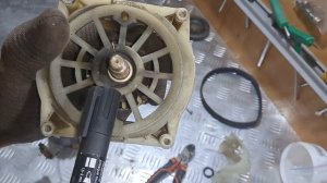 Газонокосилка Makita ELM3320 заклинило двигатель - ремонт.