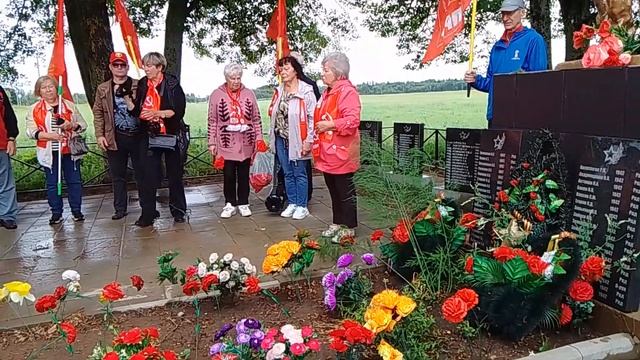 Загорье, мемориал на Лужском рубеже.