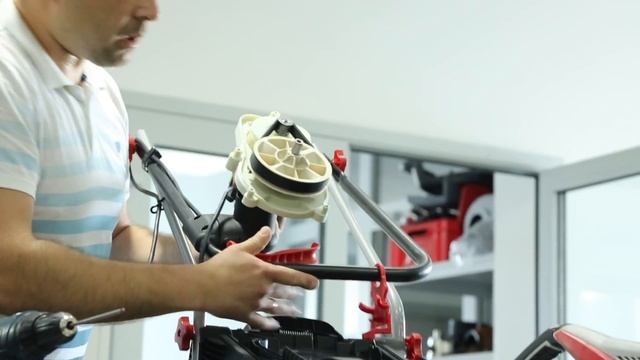 Полная разборка Газонокосилка Stiga Collector 40 E против газо