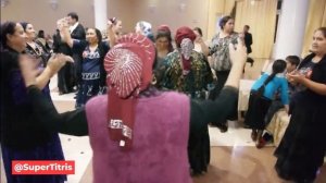 Цыганская свадьба. Коса невесты расплетена. Ваня и Роз