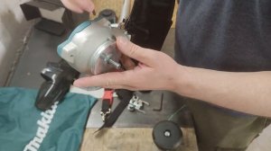 Обзор аккумуляторного триммера Makita DUR368А / Возможности