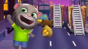 Говорящий Том бег за золотом