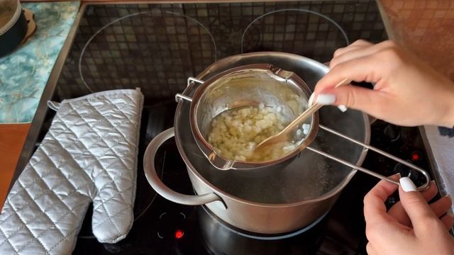 КАК СДЕЛАТЬ АРОМАТИЧЕСКУЮ СВЕЧУ ДОМА? ПОДАРОК СВОИМИ ? смотреть онлайн