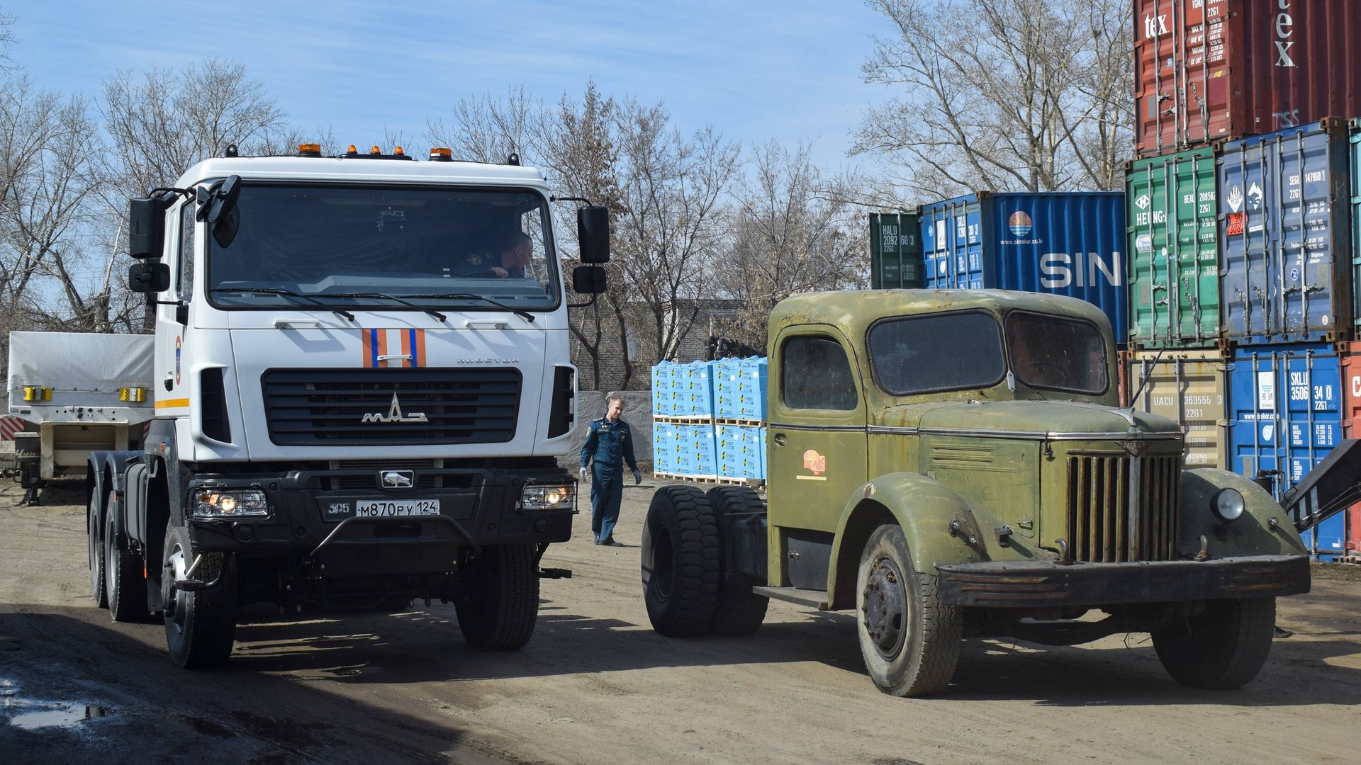 МАЗ-200, МАЗ-6432, ЗИЛ-133ГЯ. Отправка МАЗа. смотреть онлайн