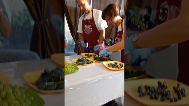 На винограднике в городе Тюмени (Западная Сибирь) смотреть онлайн