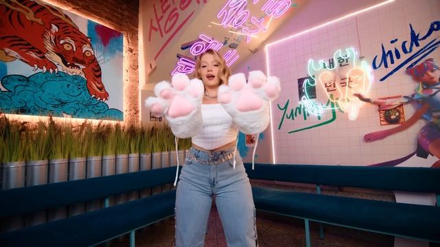 POLI - Котик (Official music video) смотреть онлайн