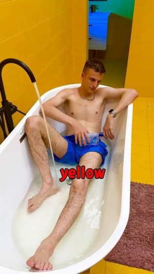 24 ЧАСА В ВАННЕ челлендж ! 🛁