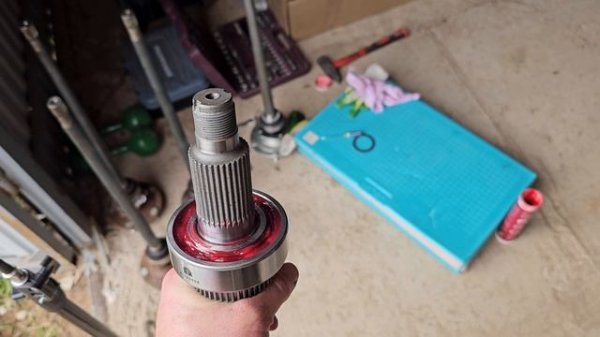 Нива Бронто, установка полуосей от компании AVT (разборного типа на 22 шлица).