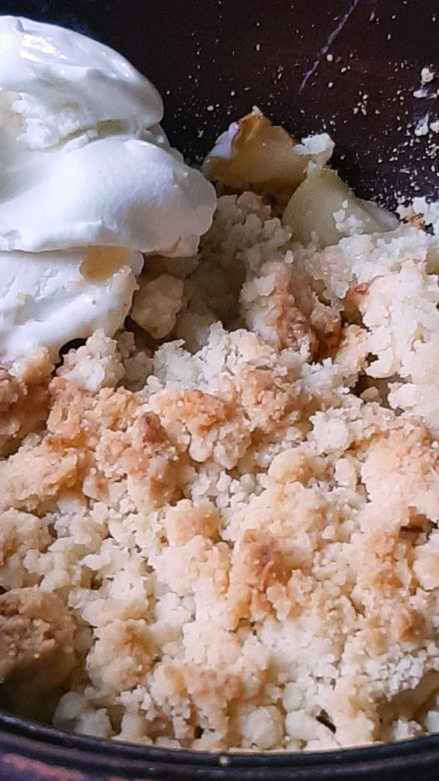 Яблочный крамбл, печёные яблочки с песочной крошкой. Дюжина рецептов с яблоками (11). смотреть онлайн