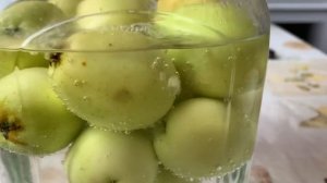 САМЫЙ АРОМАТНЫЙ КОМПОТ ИЗ ДИКИХ ЯБЛОК . ВЫ БУДEТЕ В ВОС?