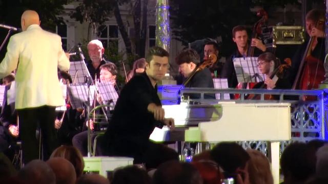 Евгений Хмара - h01 Городской сад Одесса 2017.08 смотреть онлайн