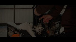 Снегоуборщик Champion ST 556 против мокрого снега