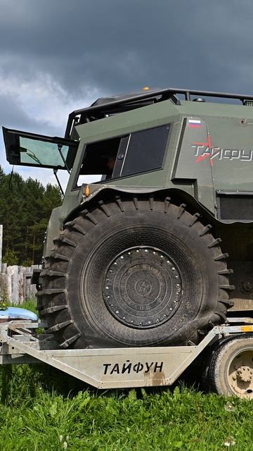 Вездеход Тайфун Испытание Сибирью. Экспедиция в Восточный Саян. смотреть онлайн