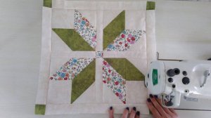 Самое быстрое лоскутный блок с цветочком!