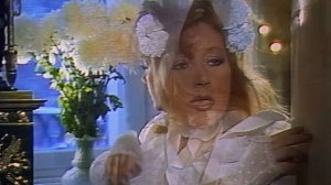 Алла Пугачёва - Белые цветы [Золотая карусель] (Official HD Vi