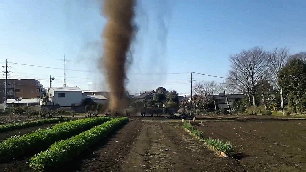 Гнев природы! ПЫЛЕВЫЕ ВИХРИ! смотреть онлайн