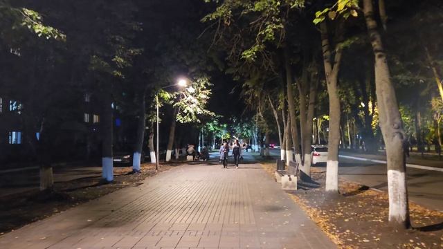 Прогулка по Отрадному. Первомайская, Отрадная. Walking tour of Otradnoye. Pervomayskaya, 4K смотреть онлайн